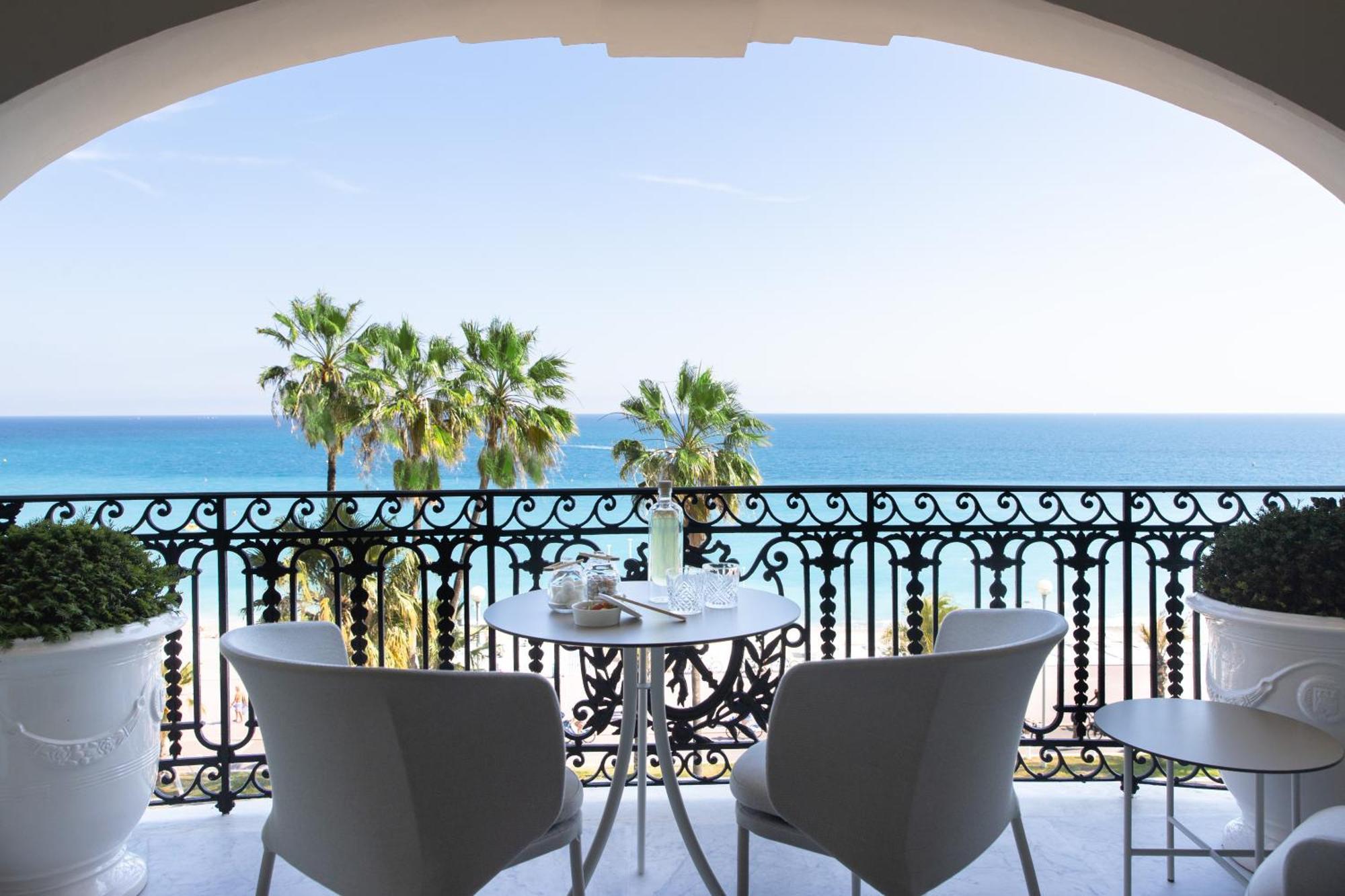 Two Bedroom Signature Suite Terrace Sea view